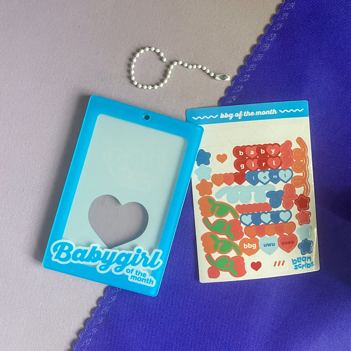Customizable Cardholders